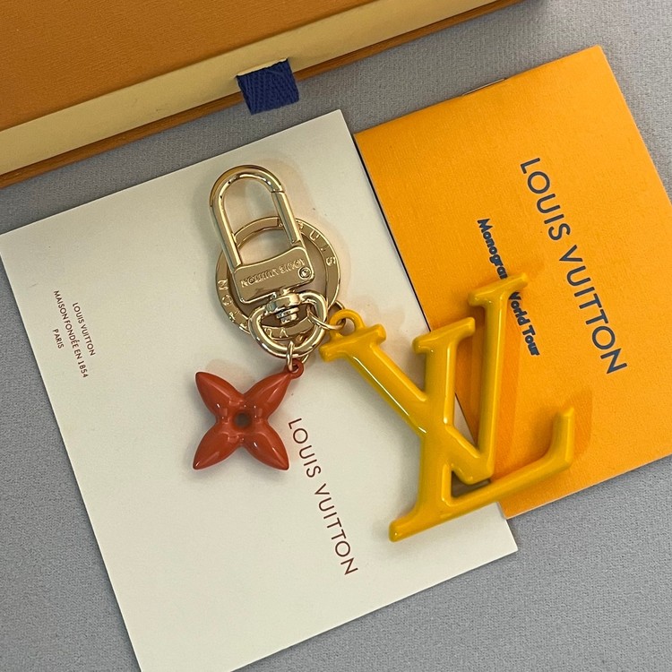 루이비통 팝  플라워 키링 M01076