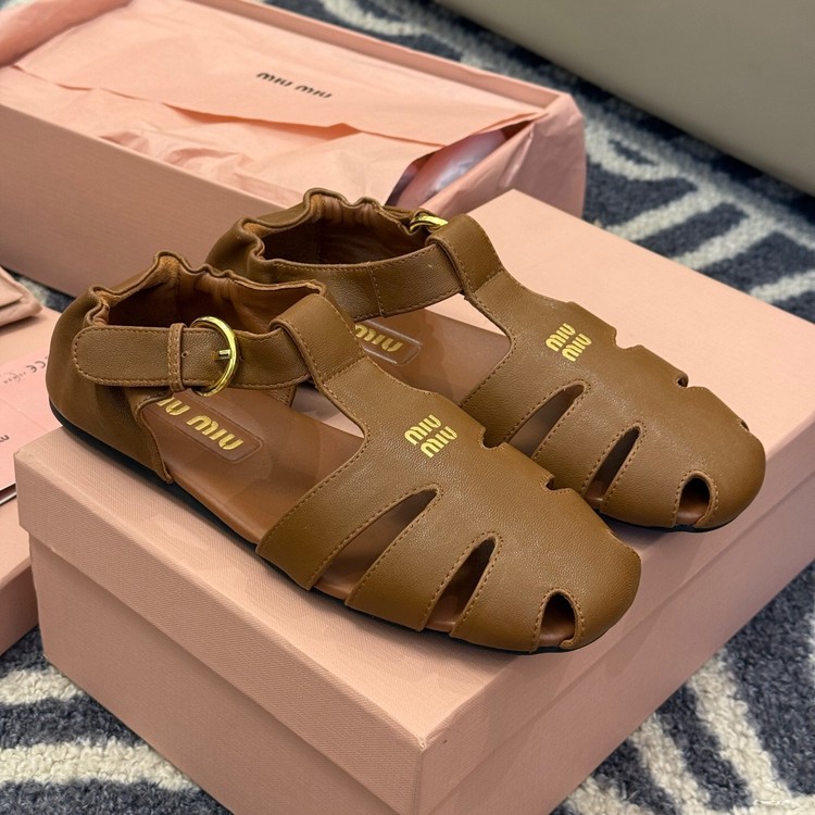 미우미우 루슈 나파 가죽 피셔맨 샌들