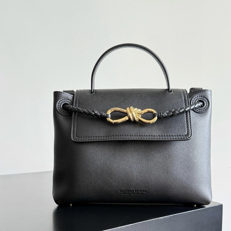 보테가 베네타 차오차오 토트백 26