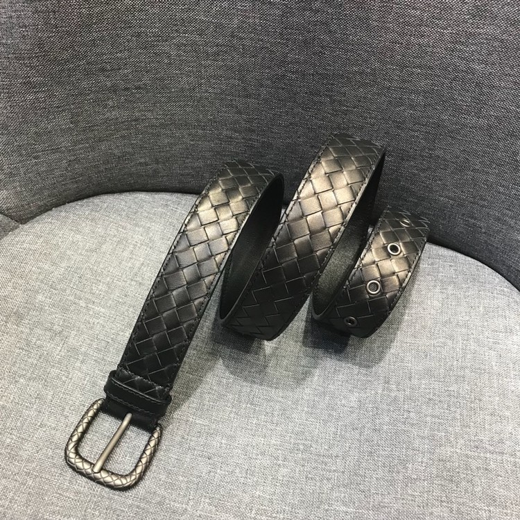 보테가 베네타 인트레치아토 레더 벨트