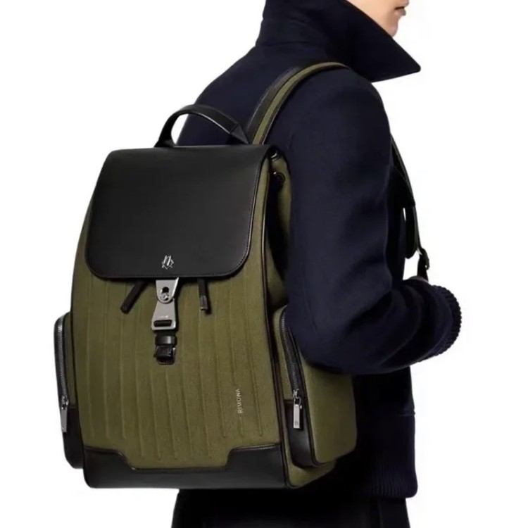 리모와 플랩 백팩