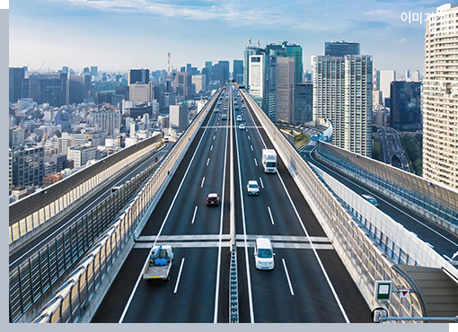 <span style="font-size: 18px;"><span style="color: rgb(15, 45, 83);">개발호재 가득한<b>미래 비전</b></span></span><br>- 범천철도차량정비단 부지 개발사업(추진중) 최대 수혜단지 <br> - 시민공원 재정비 촉진지구, 문현금융단지(진행중)<br>- 부전역 복합환승센터(계획), BuTX(계획), 사상~해운대고속도로(계획)</br></br>