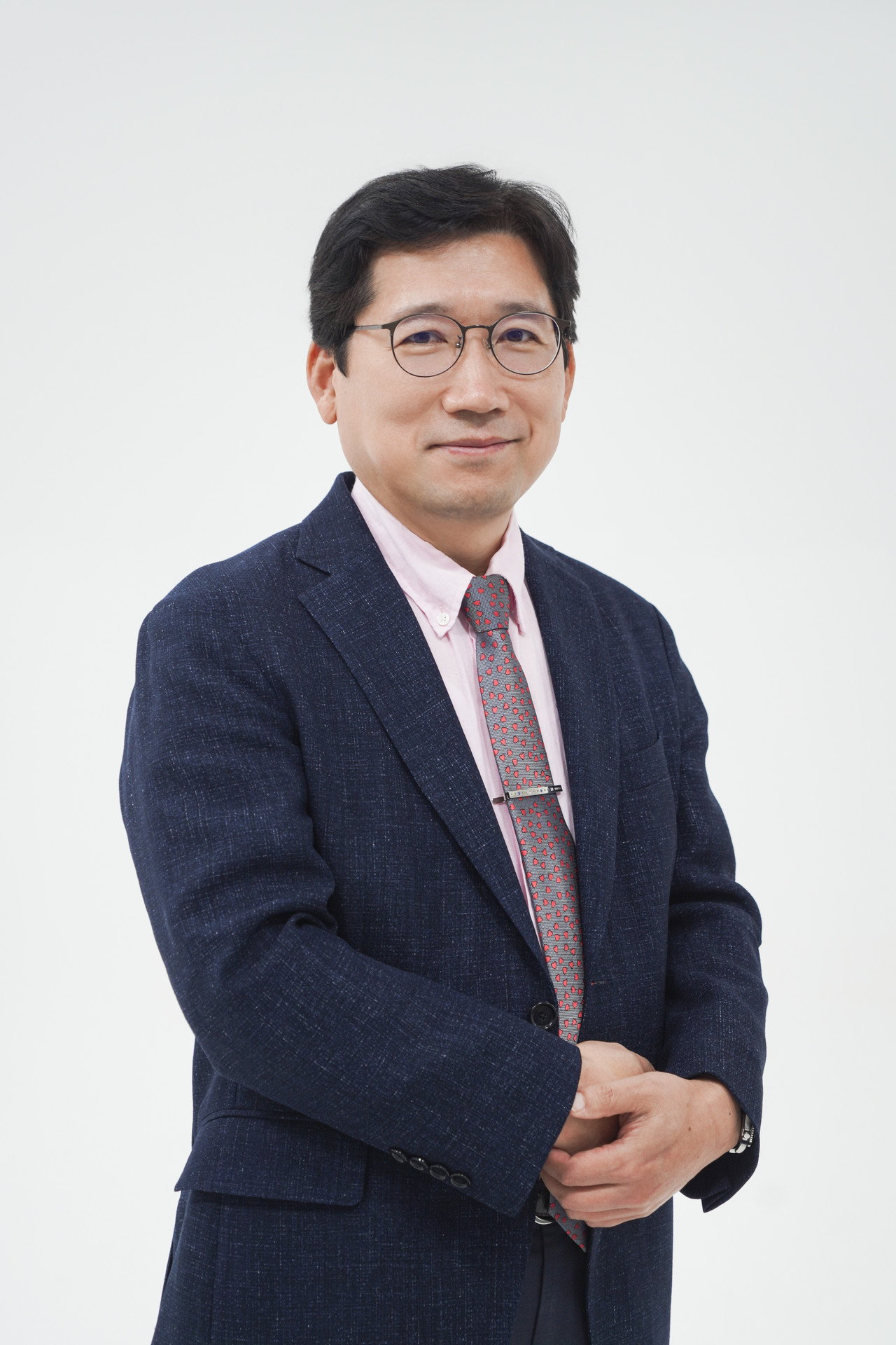 구자룡 강사는 마케팅 리서치, 빅데이터 분석, 퍼스널브랜드 전략을 중심으로 실무 중심 교육과 통찰을 제공하는 전문가입니다. 논리적 사고와 실전 활용이 가능한 콘텐츠로 현장 중심 역량을 강화합니다.