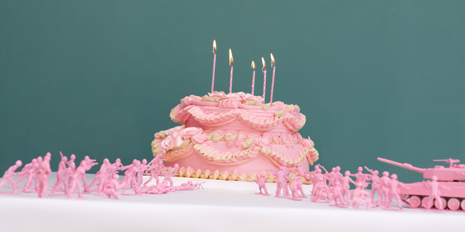 <div style="font-size:0.875em; margin-top:0.5rem;">  Romatic Soldiers s#13, 2011, Pigment Print, 80X160cm </div>