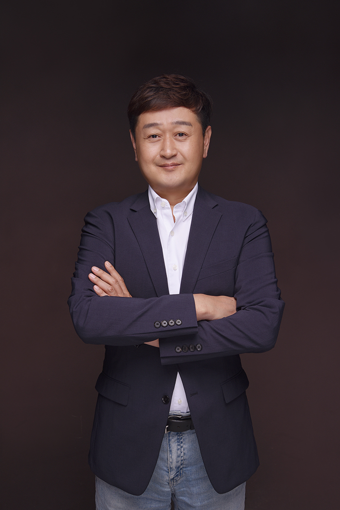 홍은표 강사는 경영학 박사로, 컴퍼니 T 대표이자 다수의 기관과 함께 기업가치평가·창업·재무·투자유치 전략 교육을 진행하는 전문가입니다. 사업계획서 작성부터 리스크 관리까지 실전 중심 컨설팅을 제공합니다.