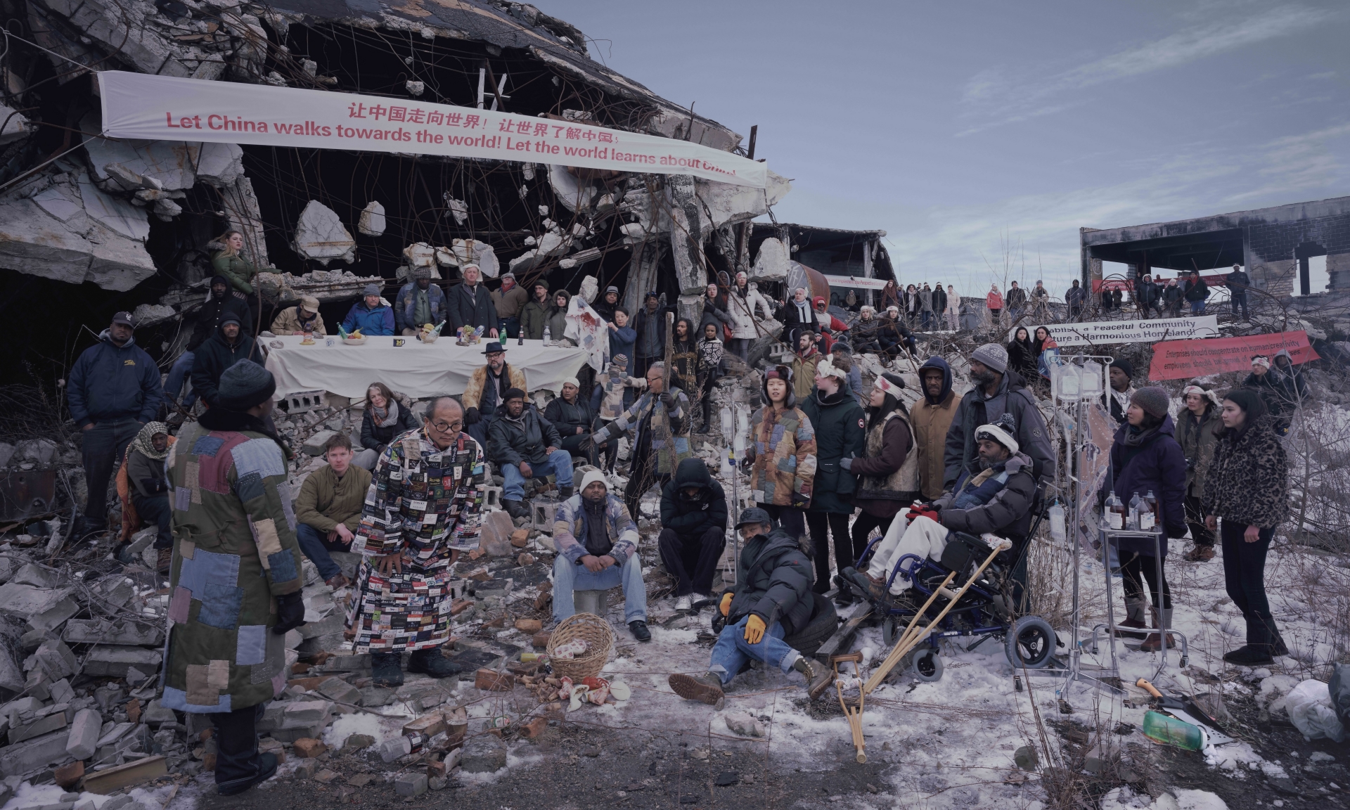 <div style="font-size:0.875em; margin-top:0.5rem;">  Blood-stained coat 血衣, 2018, digital chromogenic print, 180x300cm </div>