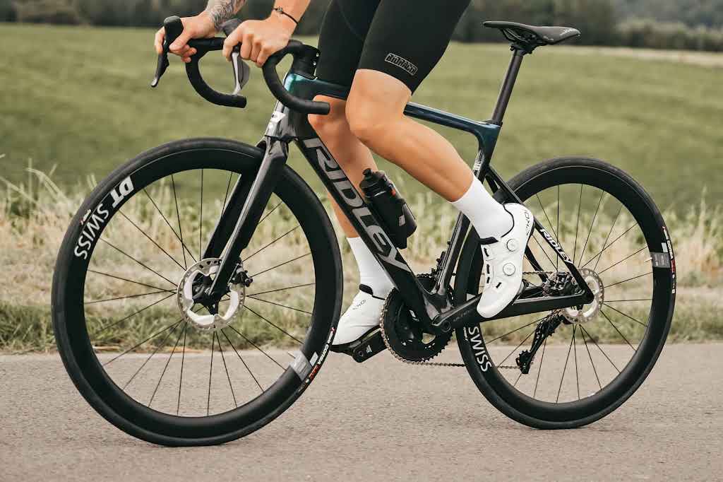 <b>CYCLING</b><br>자전거