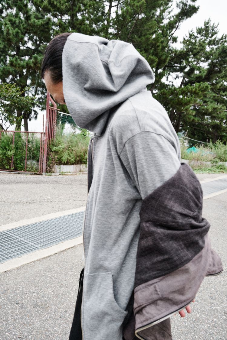 루루 Textured Hoodie Zip : mono prive