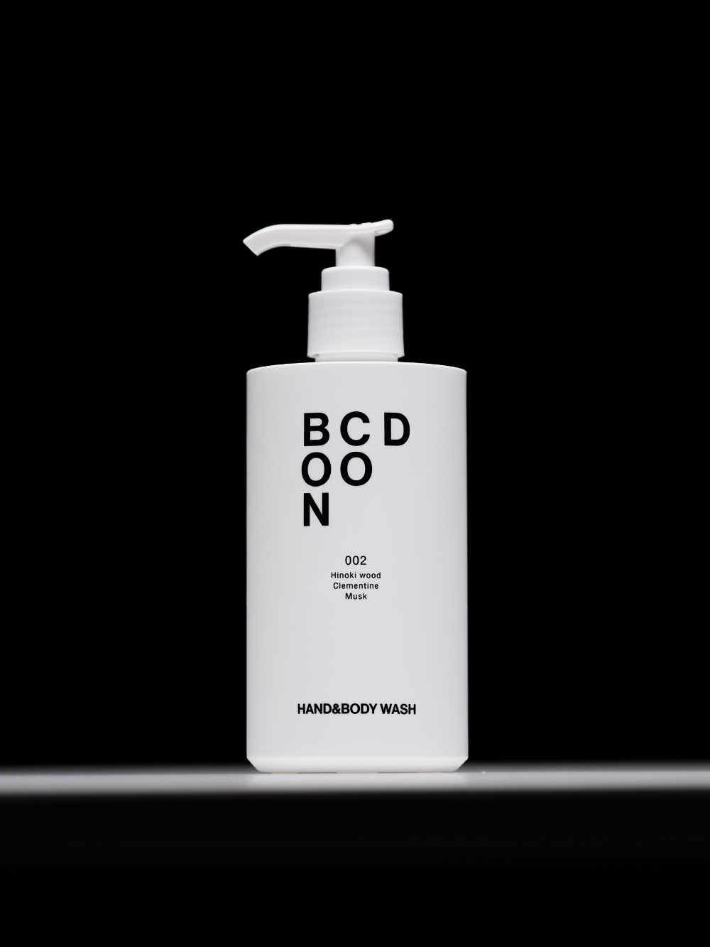 <p style="text-align: left; font-size: 16px; margin-top: 26px;"><span style="color: #000000;">비건 핸드크림 002히노끼향</span><br /><span style="color: #000000;">₩ 14,000</span></p>