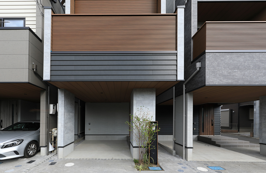 모던 스트라이프 다크그레이 ㅣ CW1257