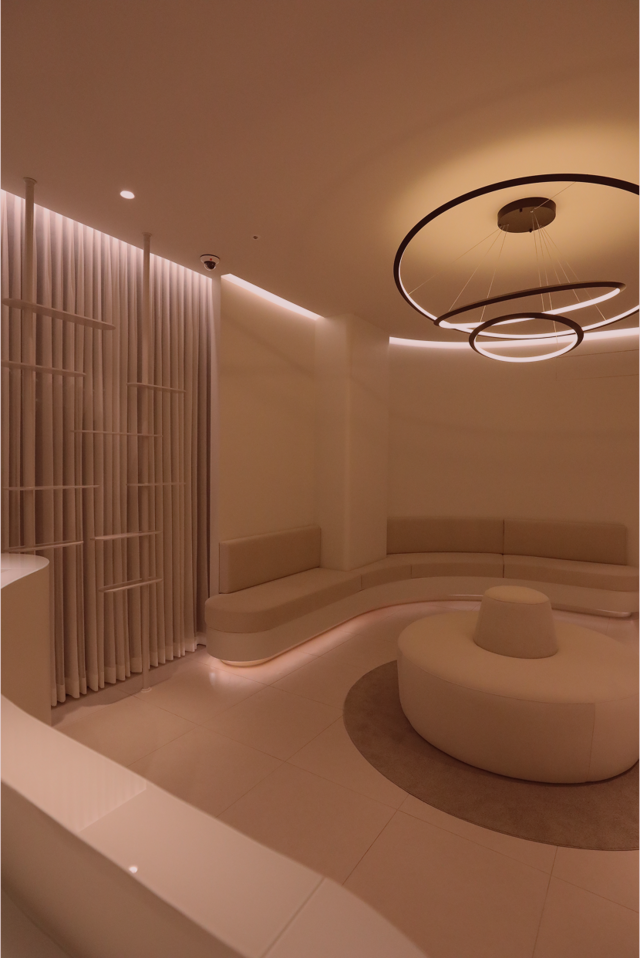 <div style=" font-family: 'Noto Serif KR', serif; font-weight: 700;">Basic skin care</div>