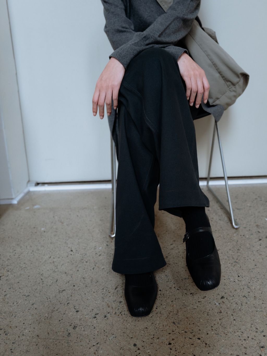Cotton curve pants monoha 韓国　モノハ Cotton curve pants (khaki beige / blue grey / brown / black
