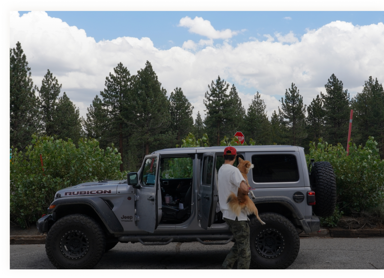 <div class="pc-white-img-btn-wrap-2">     <div class="body-3-regular">     개나리의 여정을<br/>가장 빠르게 만나보세요.     </div>     <div>       <button class="pc-white-img-button"><a class="caption-1-semibold" href="https://www.instagram.com/genari_official" rel="noopener noreferrer" target="_blank">Instagram<svg xmlns="http://www.w3.org/2000/svg" width="14" height="14" viewBox="0 0 12 13" fill="none">       <path d="M1 11.5L10.2047 2.29474M2.71617 1.5H11V9.78431" stroke="white" stroke-width="1.5"/>     </svg></a></button>     </div> </div>