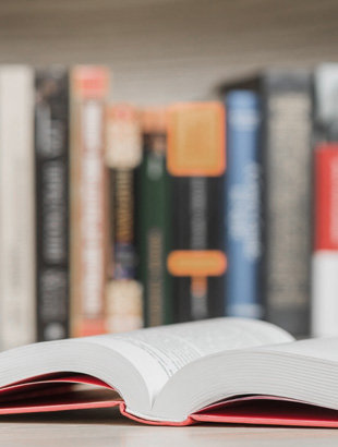 <div style="padding-top:220px; padding-left:10px; padding-bottom:100px;"><p style="color: rgb(237, 237, 237); font-size: 14px;">The 4th Industrial Revolution</p>   <p style="color: rgb(255, 255, 255); font-size: 30px;"><strong>도서</strong></p> <p style=" display: inline-block;     margin-top: 20px; /* 👈 위 여백 */     font-size: 15px;     font-weight: 500;     color: #ffffff;     text-decoration: none;     border-bottom: 1px solid rgba(255,255,255,0.5);     padding-bottom: 2px;     transition: all 0.3s ease;"  >     more view   </p></div>