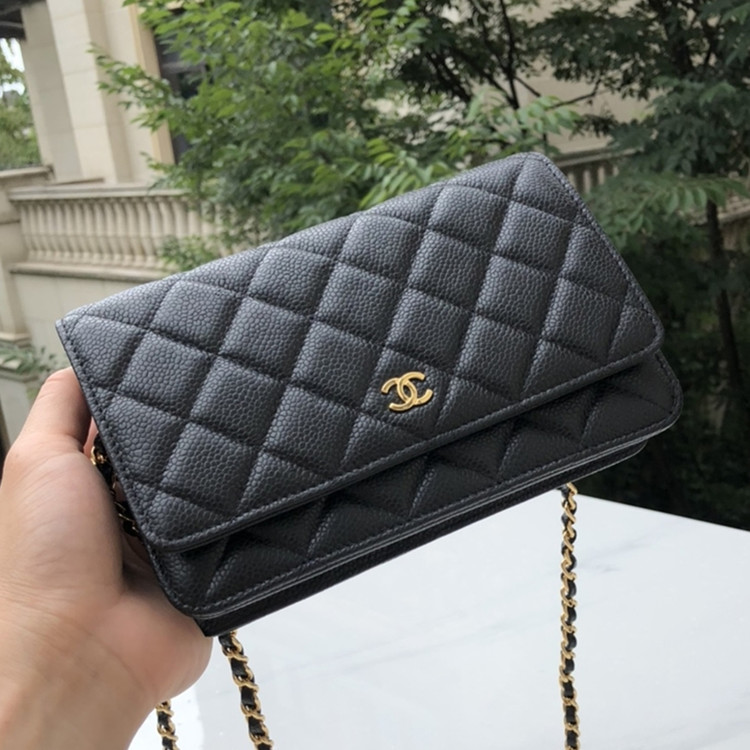 샤넬 woc 턴락 골드 클래식 캐비어