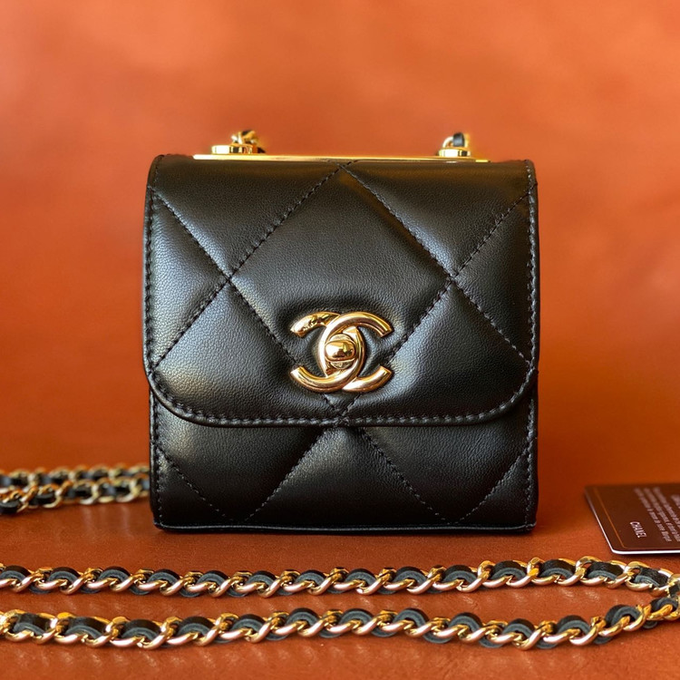 샤넬 트렌디 CC WOC 미니 백