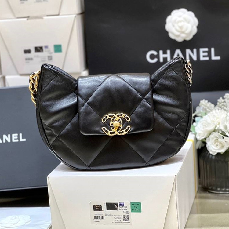 샤넬 19 양가죽 호보백