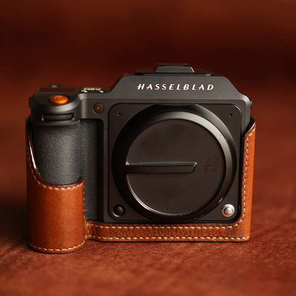 Hasselblad X2D ii Half case : LEICA CASES & STRAPS by handcraft