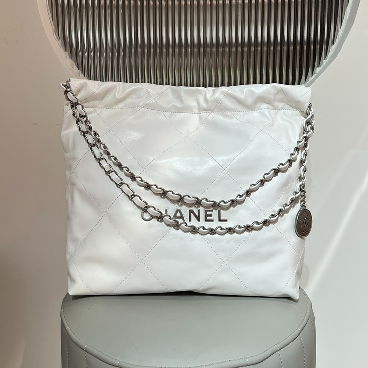 샤넬 22백 스몰 화이트 은장