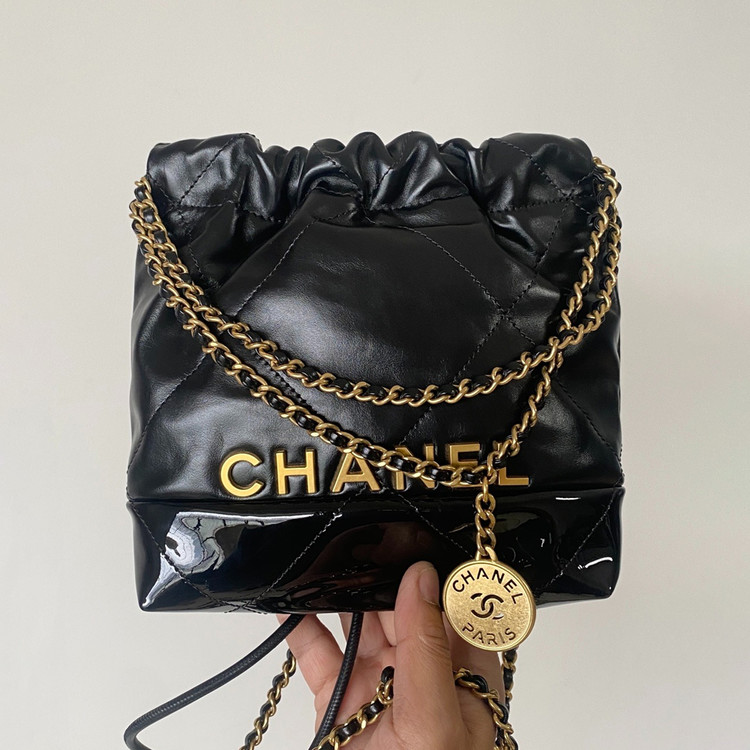 샤넬 24SS 22백 미니 블랙 금장