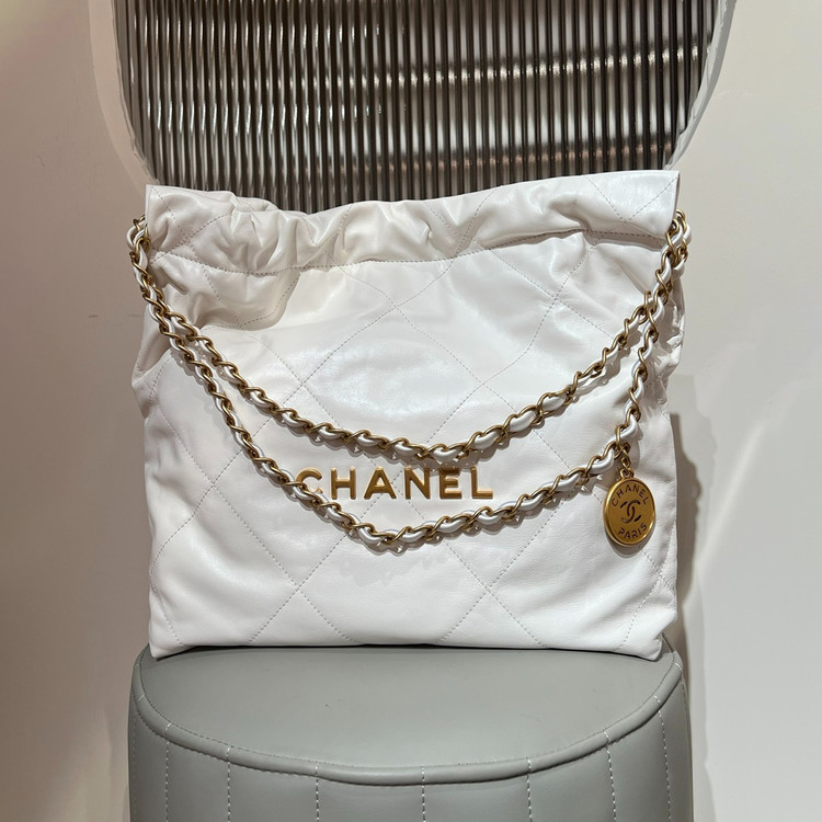 샤넬 22백 스몰 화이트 금장