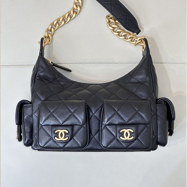 샤넬 25C 크루즈 맥시 호보백 램스킨 골드 미디움