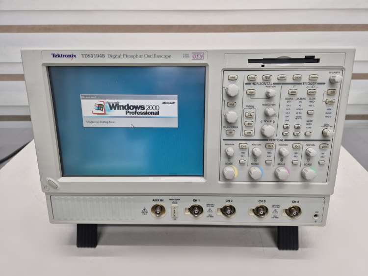 Tektronix Tds5104b Digital Phosphor Oscilloscope 1ghz 5gss 엠아이티솔루션 