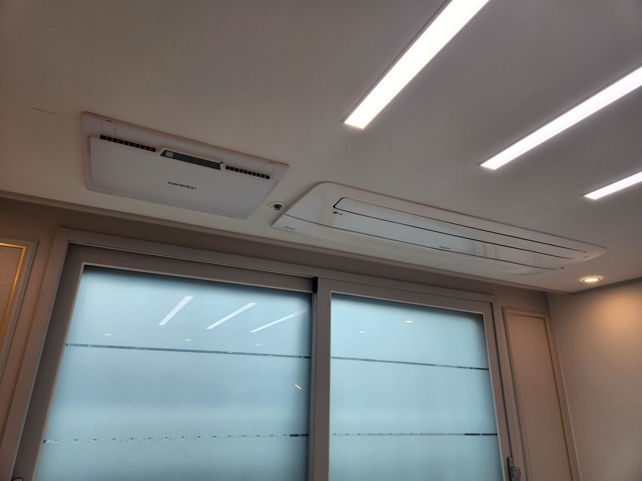 기본옵션 : 시스템 에어컨, 전열교환기 (거실)