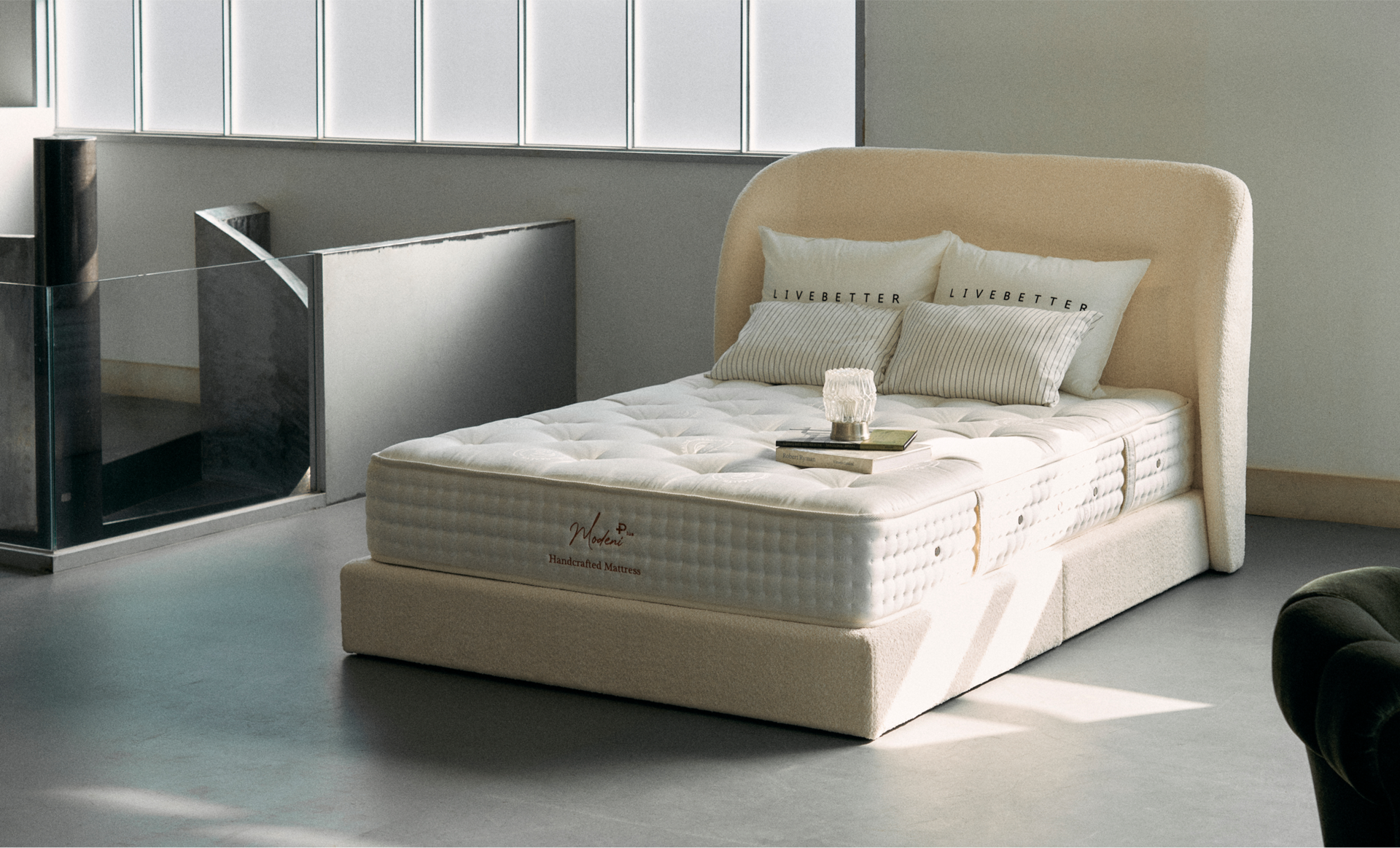 리브베터 이탈리아노 가구거리 서울논현점 침대 매트리스 고급 프리미엄