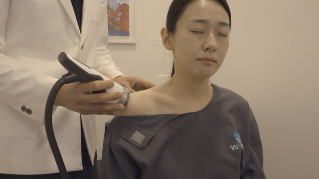 이미지 추가 중