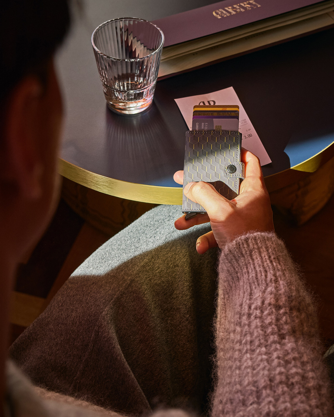 미니월렛 옵티컬 그레이-옐로우 ↗︎