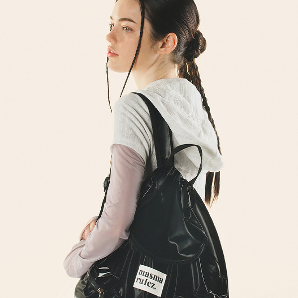 String flap backpack _ Glittery black : Masmarulez [마스마룰즈]