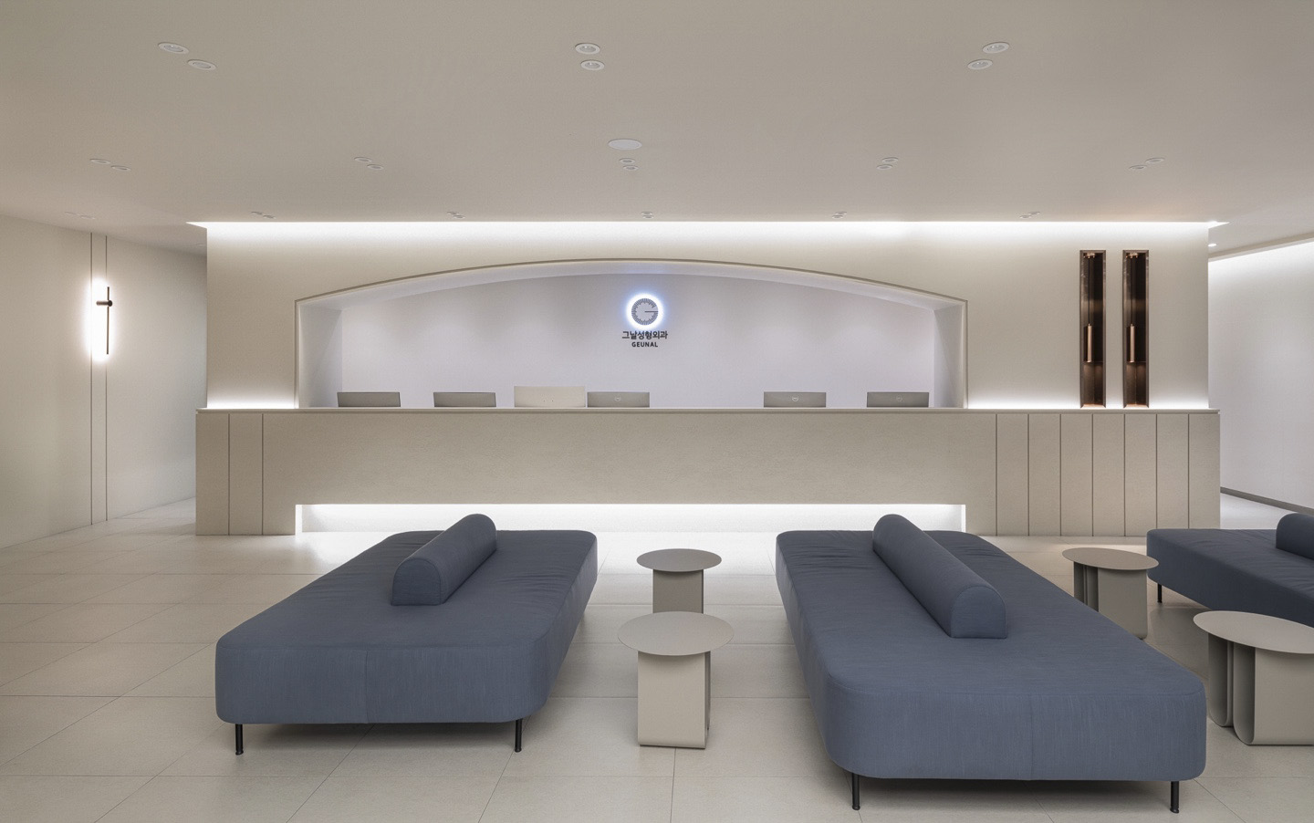 그 날 성 형 외 과