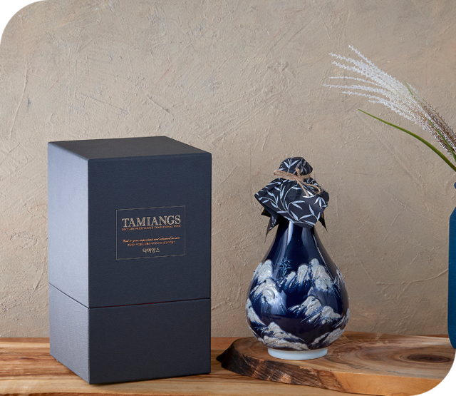 <p style="font-size:1.6rem; margin-top:24px"><strong style="font-size:1.6rem; font-weight:800;">타미앙스 프리미엄</strong><br>(도자기 단본) 40도/1000㎖/일반증류주</p>