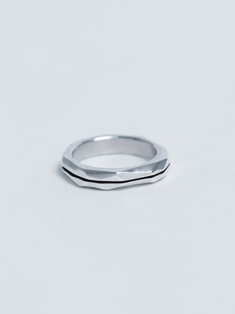 One line Stone Ring : OVERTHELINE