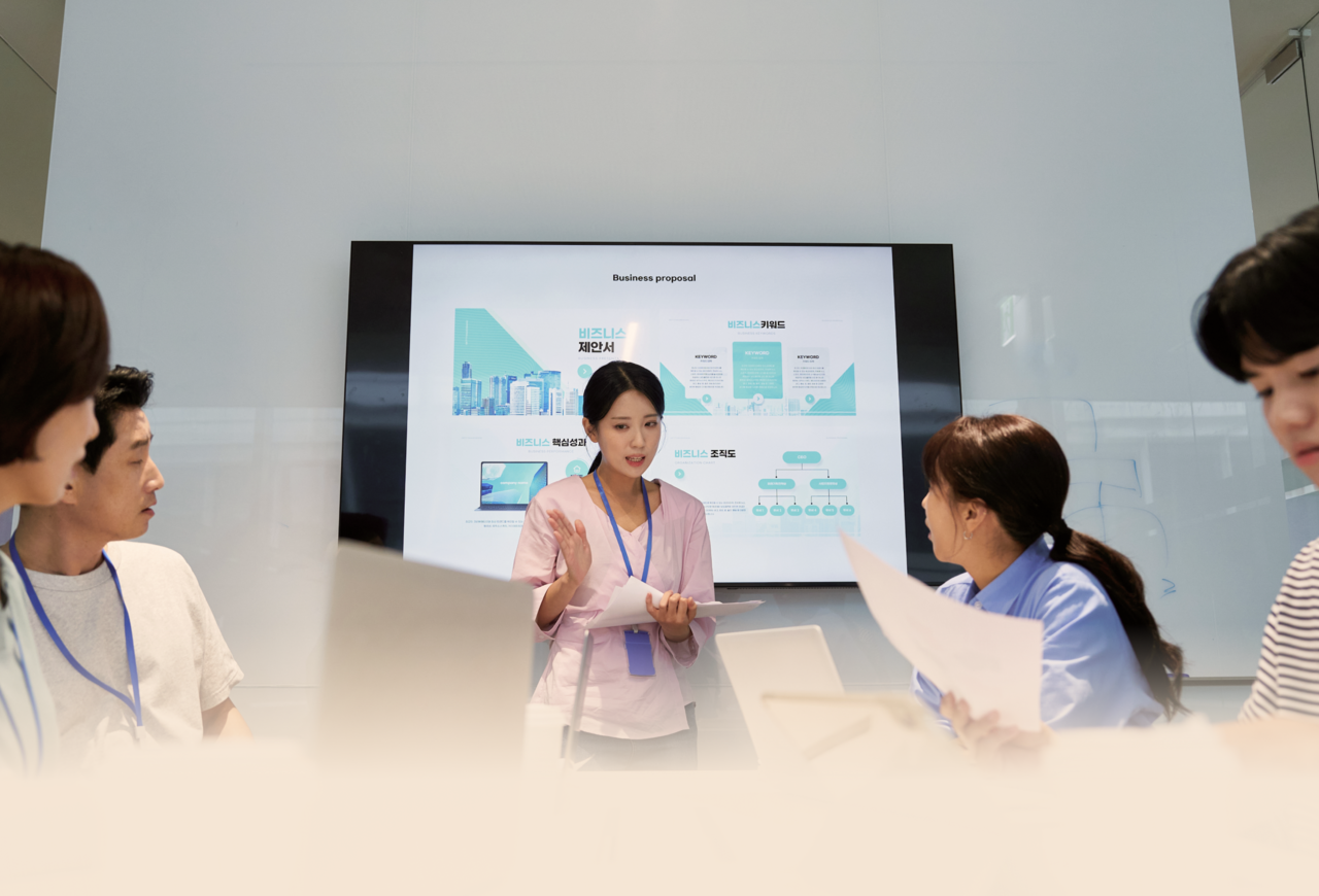 <div class="bl-desc">   <strong class="bl-title">특별 관리팀 배정</strong>   <span class="bl-sub">전문가로 구성된 팀이 1:1 맞춤 지원으로 사건을 체계적으로 관리 해드립니다.</span> </div>