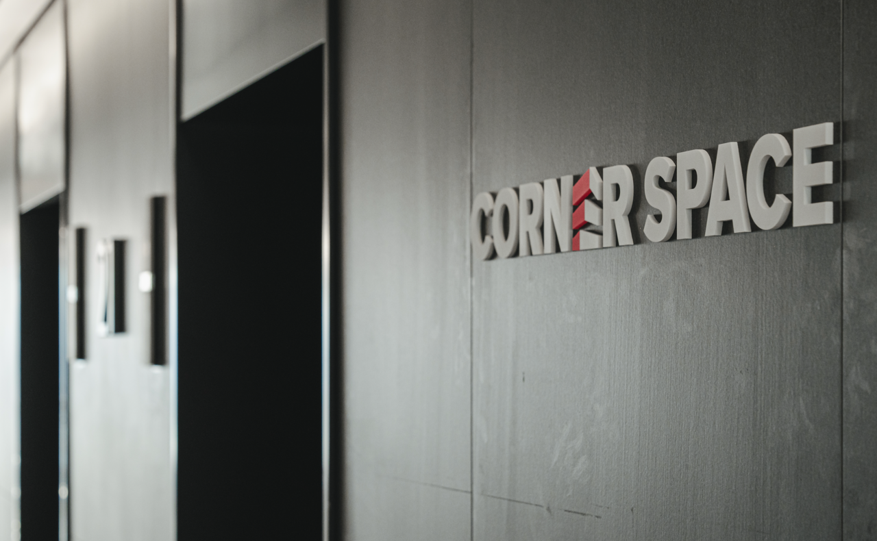 건물 유일의 환승층, 초대형 공유오피스 - 코너스페이스