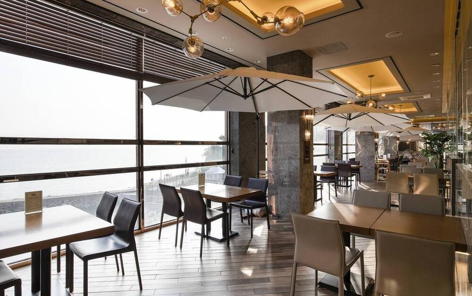 씨앤비치하우스