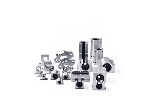 <p style="text-align:left; font-size:16px; margin-top:26px;">LM Slide Bush<br><span style="color:#666;">- A linear motion bearing designed to provide smooth and precise movement along a shaft with minimal friction. Its ball-circulation structure ensures high accuracy, long service life, and easy installation. Widely used in automation equipment, CNC machines, 3D printers, and precision instruments.</span></p>