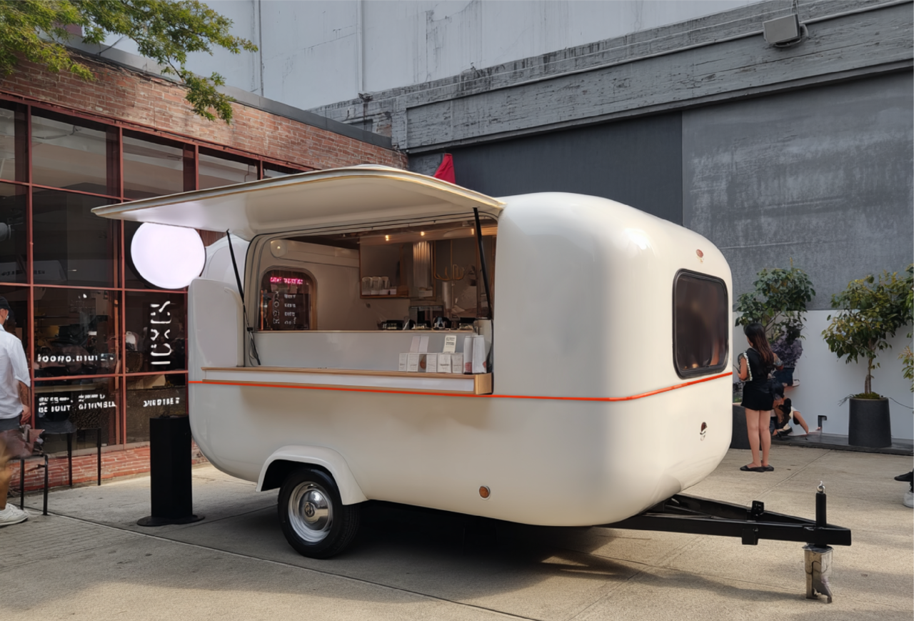 <div style="margin: 0 12px 12px 12px;">   <b>*위 상품의 이미지는 고객님의 이해를 돕기 위해 AI기술을 활용해 제작되었습니다.  <p>실제 상품과 다소 차이가 있을 수 있습니다.</b> </div>