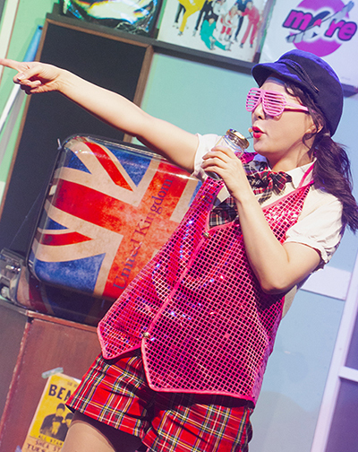 <div class="csn"><h3>재능 기부</h3><p>바쁜 일상에 청년들에게 휴식을,<br>엠스테이지와 함께한<청년, 그리고 쉼></p></div>