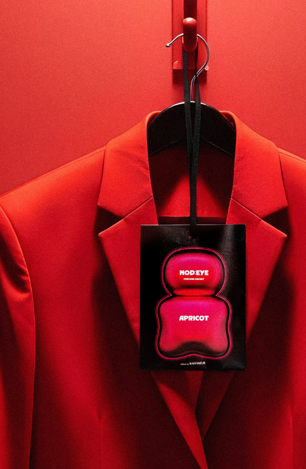 <!-- 좌하단 제품명 + SHOP NOW (자간/컬러/굵기 전부 변수로 제어) --> <div   style="     position:absolute; left:var(--pos-x,18px); bottom:var(--pos-y,18px);     z-index:99; display:block; line-height:1; text-align:left;     text-transform:var(--caps,uppercase); pointer-events:auto;     text-shadow:0 2px 14px rgba(0,0,0,.45); font-family:inherit;      /* ===== 여기만 손대면 됨 ===== */     --title-text: 'DRUNK LOVERS'; /* 제품명 텍스트(원하면 바꿔쓰기) */      /* 색상 */     --title-color:#fff;      /* 제품명 컬러 */     --link-color:#fff;       /* SHOP NOW 컬러 */     --link-hover:#c60000;    /* (선택) 마우스오버 컬러 */      /* 굵기(100~900) */     --title-weight:400;      /* 제품명 굵기 */     --link-weight:800;       /* SHOP NOW 굵기 */      /* 자간 */     --title-ls:.01em;        /* 제품명 자간 */     --link-ls:.02em;         /* SHOP NOW 자간 */      /* 밑줄(두께/간격) */     --ud-thk:1.6px;          /* 밑줄 두께 */     --ud-off:3px;            /* 밑줄과 텍스트 간격 */      /* 위치 보정(필요 시) */     --shift-y:-12px;  /* 세로 미세 이동: 위(-), 아래(+) — 반드시 단위 포함 */     --shift-x:0px;  /* 가로 미세 이동: 왼(-), 오른(+) — 반드시 단위 포함 */     --pos-x:18px;            /* 좌우 위치 */     --pos-y:18px;            /* 하단 여백 */   " >   <!-- 제품명 -->   <div     style="       font-weight:var(--title-weight);       letter-spacing:var(--title-ls);       font-size:clamp(25px,2.2vw,30px);       color:var(--title-color) !important;       -webkit-text-fill-color:var(--title-color);       white-space:nowrap;     "   >PERFUME SACHET</div>    <!-- SHOP NOW (화살표 제거 / 밑줄 유지 / hover 컬러 선택 가능) -->   <a href="https://www.raffineur.com/NODEYE"      style="        display:inline-block; margin-top:.44rem;        color:var(--link-color) !important; -webkit-text-fill-color:var(--link-color) !important;        text-decoration:underline !important;        text-decoration-color:var(--link-color) !important;        text-decoration-thickness:var(--ud-thk);        text-underline-offset:var(--ud-off);        background:transparent; border:0;        font-weight:var(--link-weight);        font-size:clamp(16px,1.2vw,15px);        letter-spacing:var(--link-ls);      "      onmouseenter="this.style.color=getComputedStyle(this).getPropertyValue('--link-hover') || 'var(--link-color)'; this.style.webkitTextFillColor=this.style.color; this.style.textDecorationColor=this.style.color;"      onmouseleave="this.style.color=getComputedStyle(this).getPropertyValue('--link-color'); this.style.webkitTextFillColor=this.style.color; this.style.textDecorationColor=this.style.color;"   >SHOP NOW</a> </div>