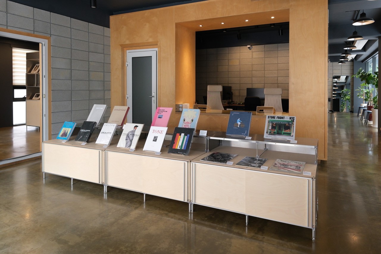 <div style="text-align:left; line-height:1.4;">   <div style="font-size:20px; font-weight:700;">     P/A/S/M   </div>   <div style="font-size:14px; font-weight:300; margin-top:2px;">    SMS™ | biy1, 3    </div> </div>