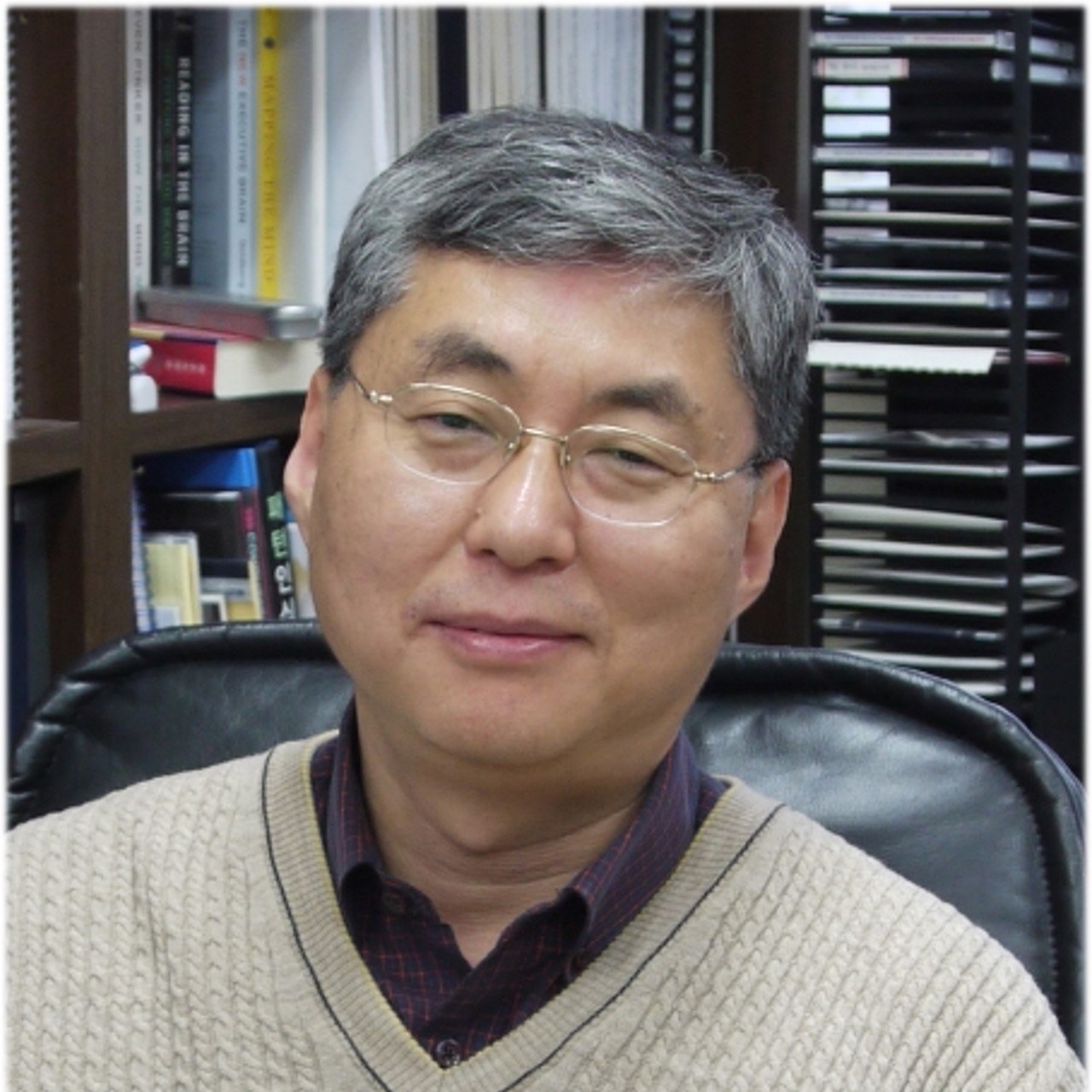 <h6> Hoi-Jun Yoo</h6><br><strong>KAIST</strong><br>Korea