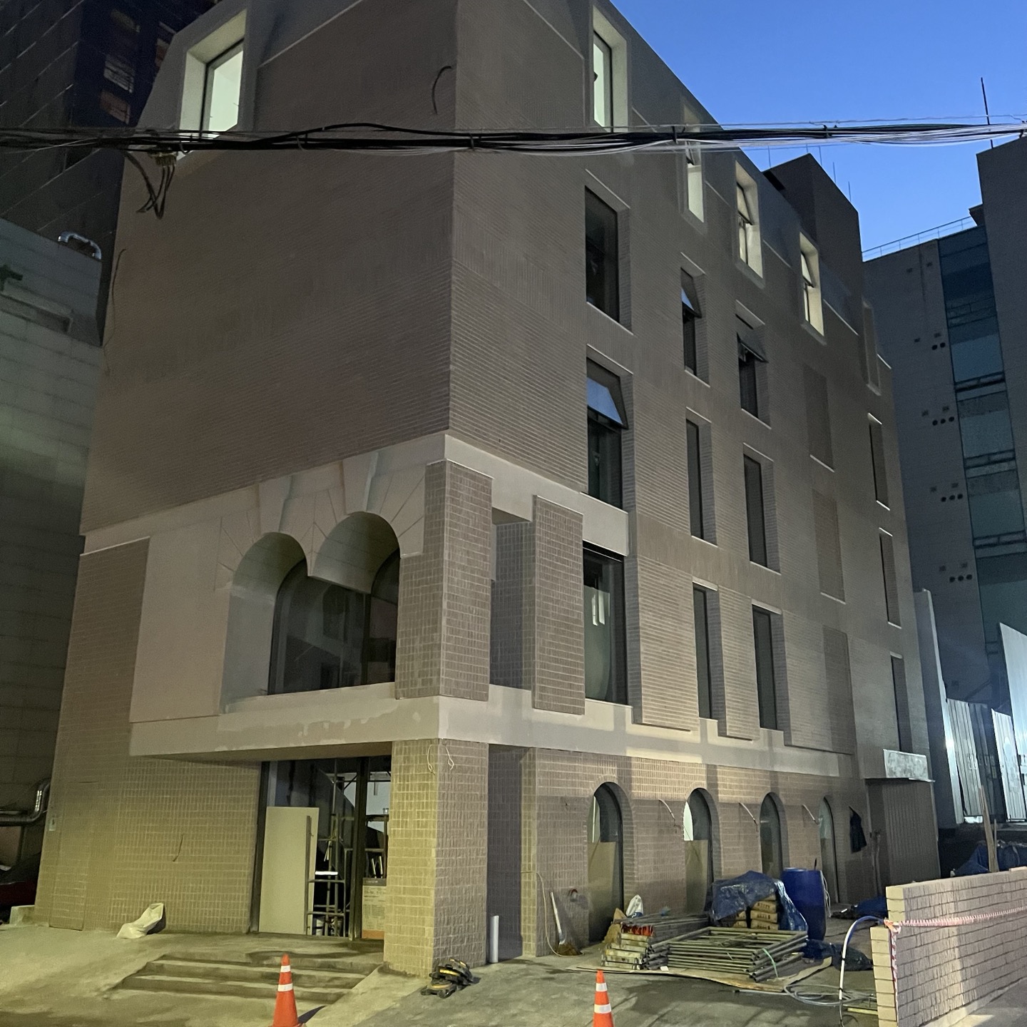 <p align=left>서울시<br>근린생활시설<br>이정준<br>2024