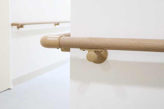 벽부형 핸드레일