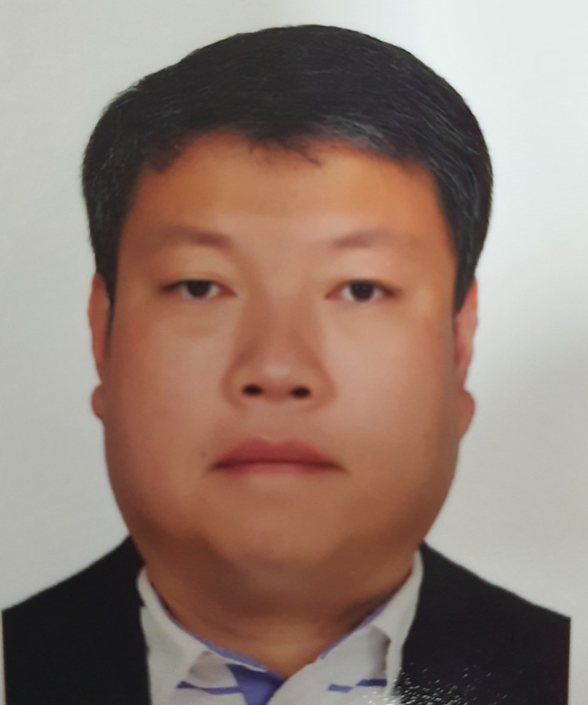 -<br><strong>서재교 </strong> <br> <span style="font-size:14px;">우리사회적경제연구소 소장</span>