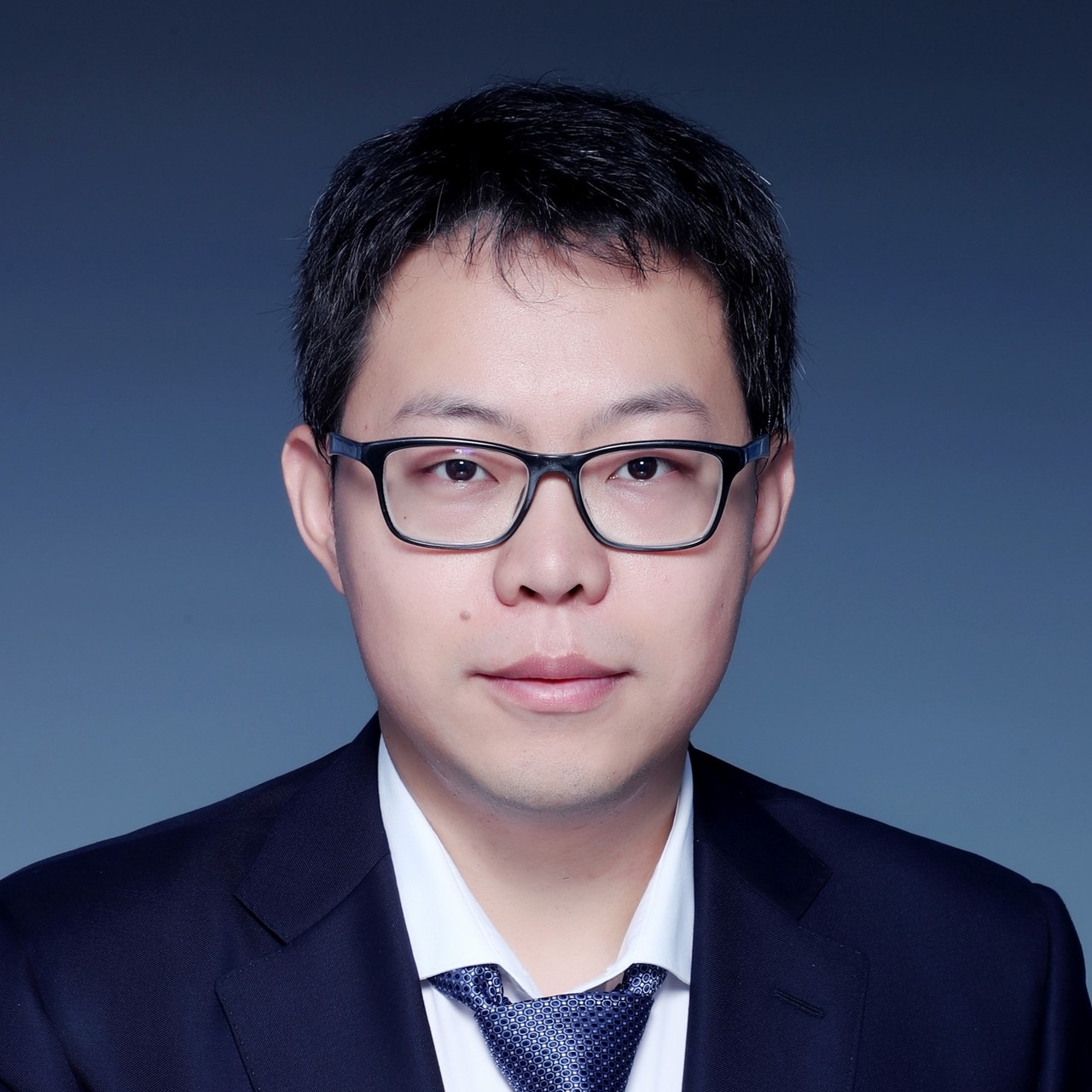 <h6>Aoyang Zhang</h6><br><strong>Tsinghua University</strong><br>China