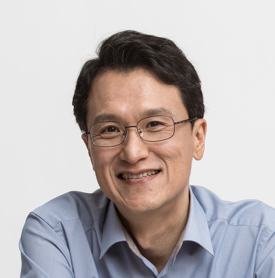 -<br><strong>Lee Cheol-seung</strong> <br> <span style="font-size:14px;">Professor, Department of Sociology, Sogang University</span>