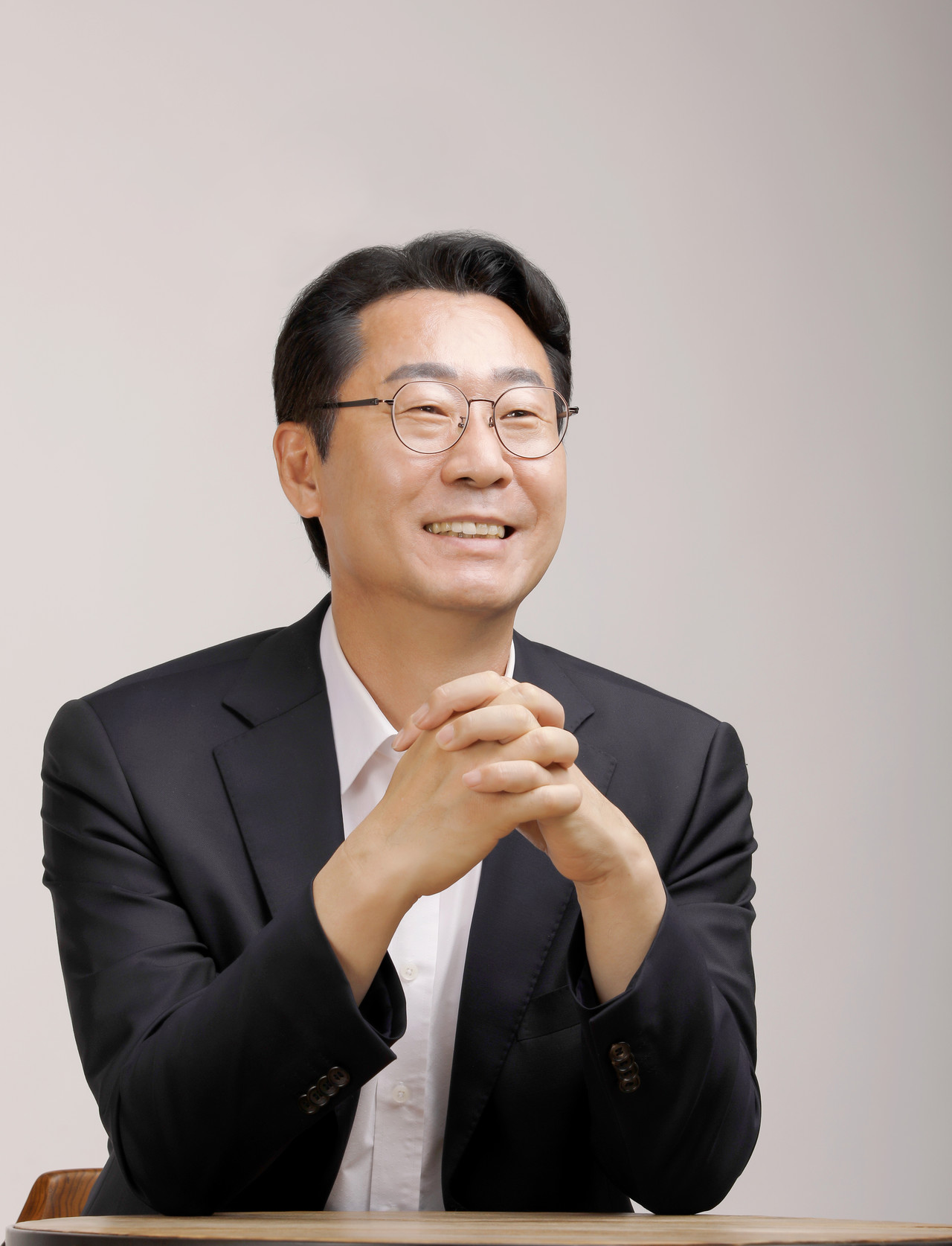 -<br><strong>Jeong Myeong-geun </strong> <br> <span style="font-size:14px;">Gyeonggi-do Mayor of Hwaseong </span>